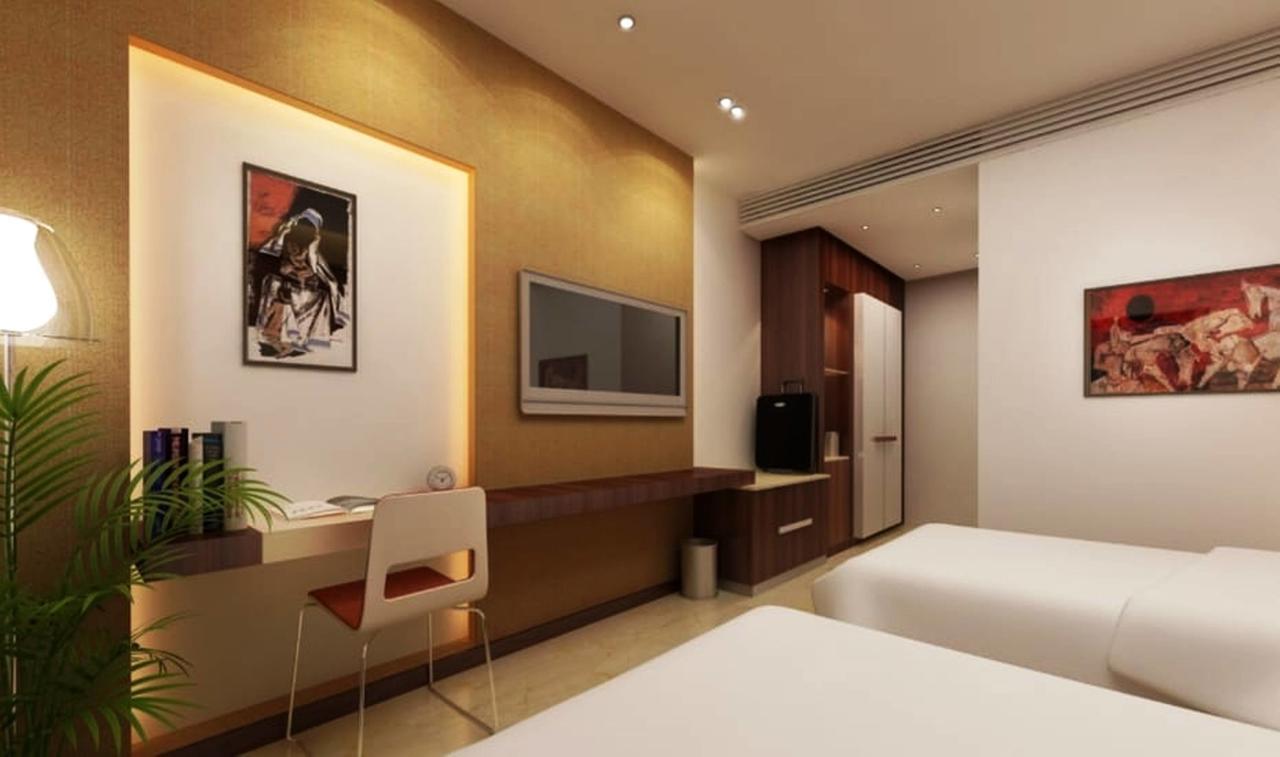 Hotel Vipul Grand คูร์เคาน์ ภายนอก รูปภาพ